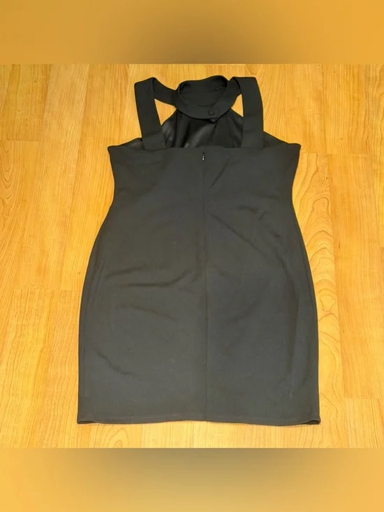 Bebe Women’s Halter top Black Dress With Choker Size Large - Picture 10 of 11